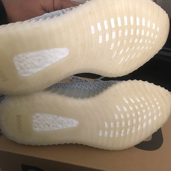 Athletic_Shoes